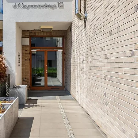 Lägenhet Garnizon For 6 Guests With Parking & Balcony By Renters *