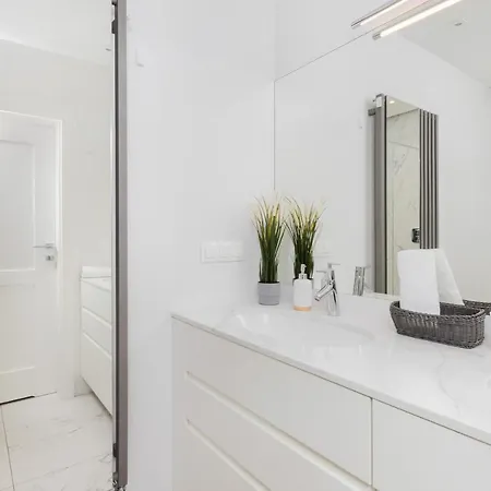 Garnizon For 6 Guests With Parking & Balcony By Renters * Gdaňsk