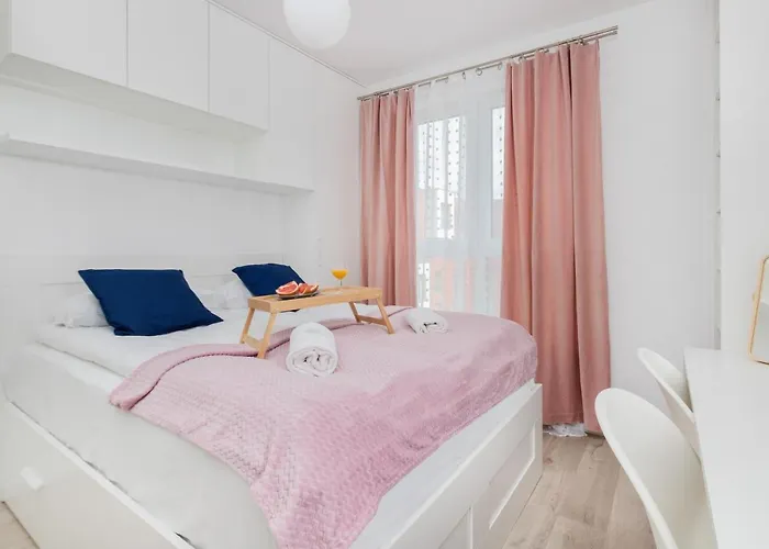 Garnizon For 6 Guests With Parking & Balcony By Renters