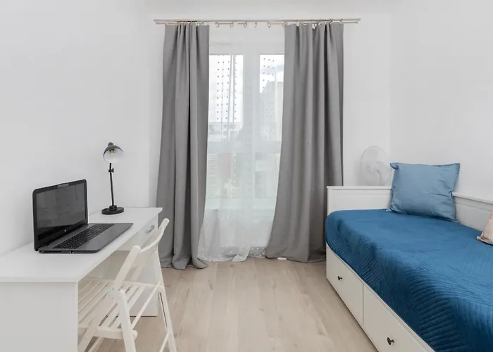 Lägenhet Garnizon For 6 Guests With Parking & Balcony By Renters *