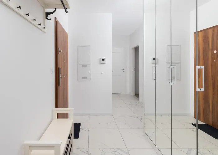 Appartamento Garnizon For 6 Guests With Parking & Balcony By Renters